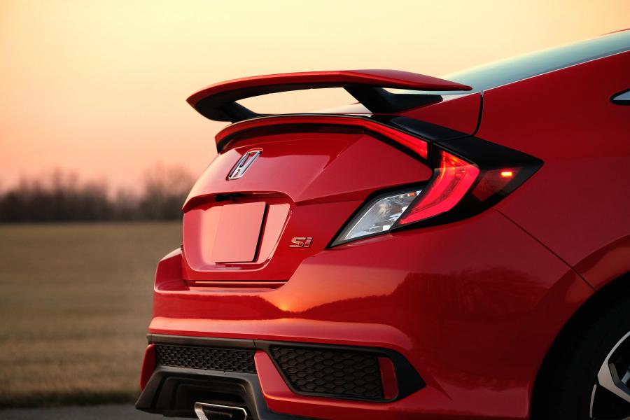 Детали экстерьера Honda Civic Si Coupe (FC) 2019 года  (NA) (фото 23 из 30)